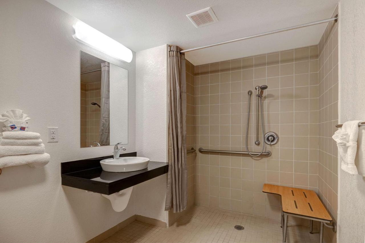 Motel 6-Lakeville, Mn - South - ليكفيل المظهر الخارجي الصورة