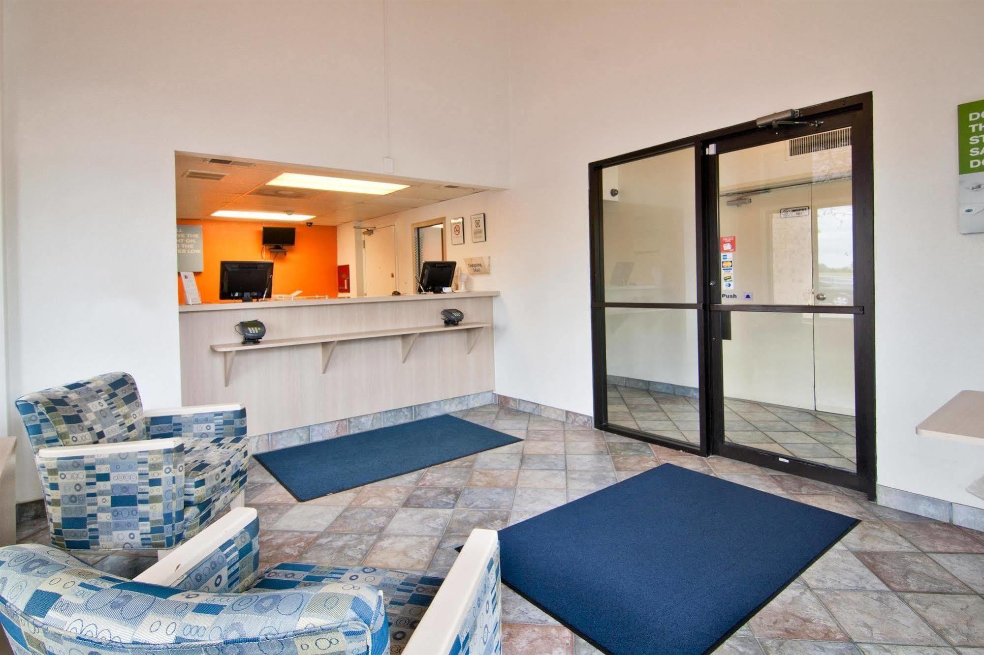 Motel 6-Lakeville, Mn - South - ليكفيل المظهر الخارجي الصورة