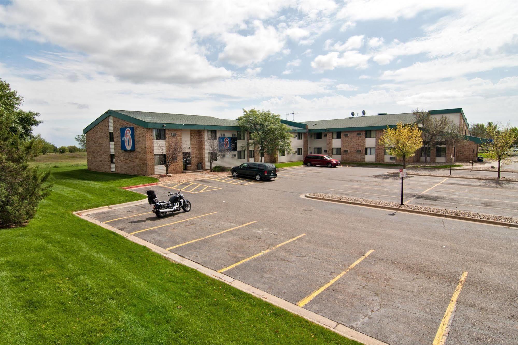 Motel 6-Lakeville, Mn - South - ليكفيل المظهر الخارجي الصورة